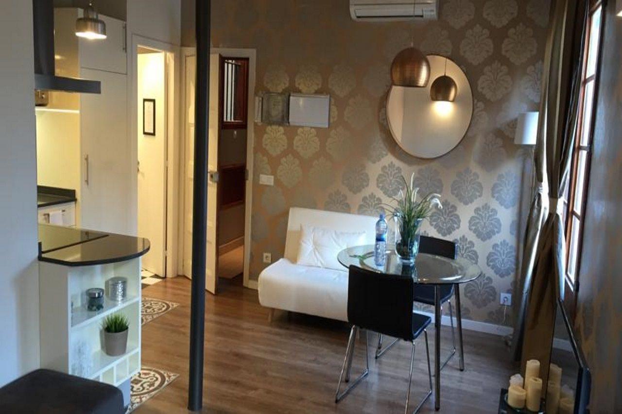 Apartment Inside Mercat